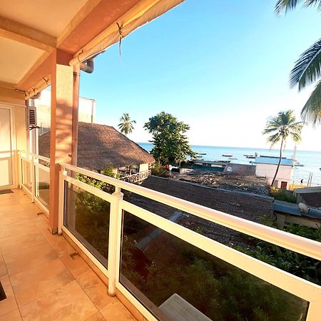 Kokoloko Hotel Ambatoloaka  Ngoại thất bức ảnh