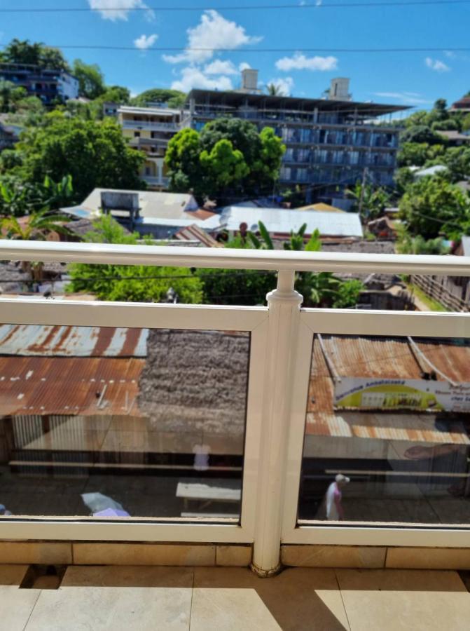 Kokoloko Hotel Ambatoloaka  Ngoại thất bức ảnh