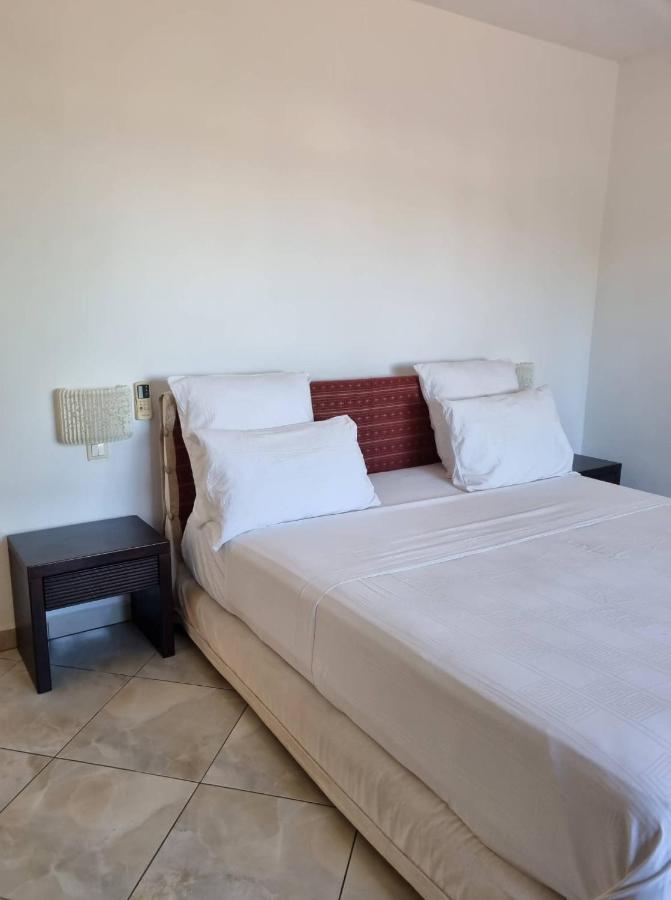 Kokoloko Hotel Ambatoloaka  Ngoại thất bức ảnh