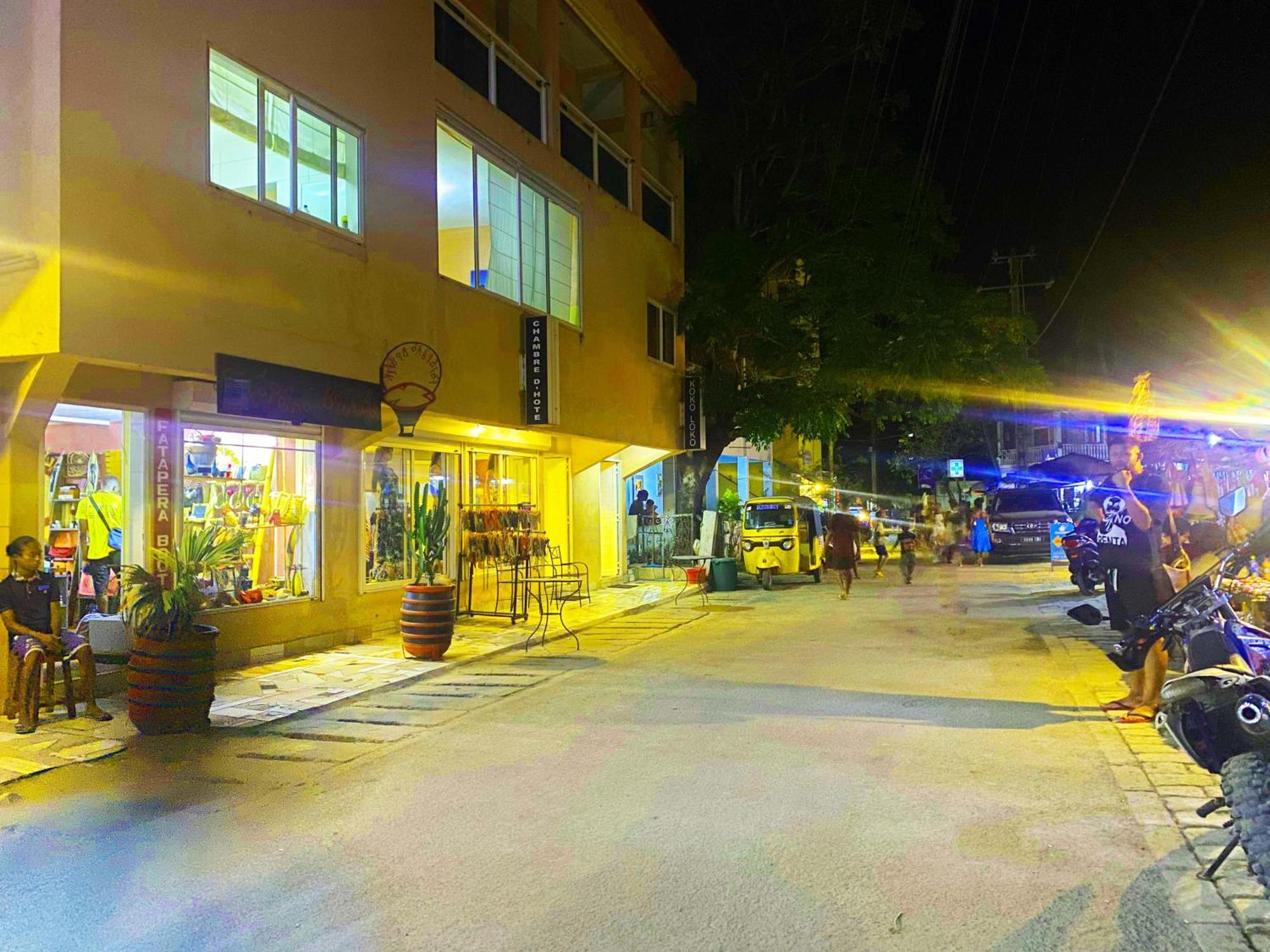 Kokoloko Hotel Ambatoloaka  Ngoại thất bức ảnh