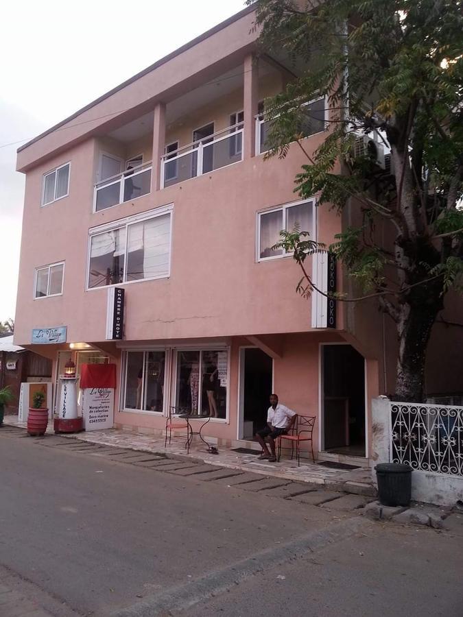 Kokoloko Hotel Ambatoloaka  Ngoại thất bức ảnh