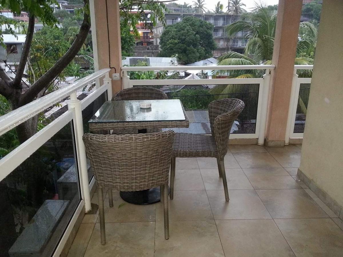 Kokoloko Hotel Ambatoloaka  Ngoại thất bức ảnh