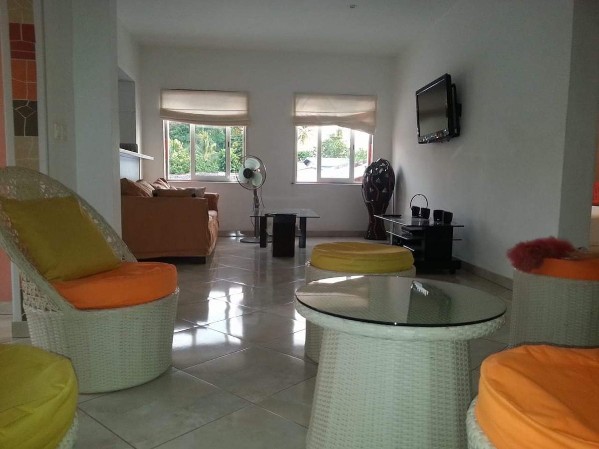 Kokoloko Hotel Ambatoloaka  Ngoại thất bức ảnh