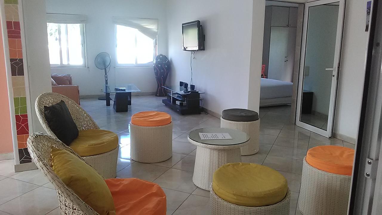 Kokoloko Hotel Ambatoloaka  Ngoại thất bức ảnh