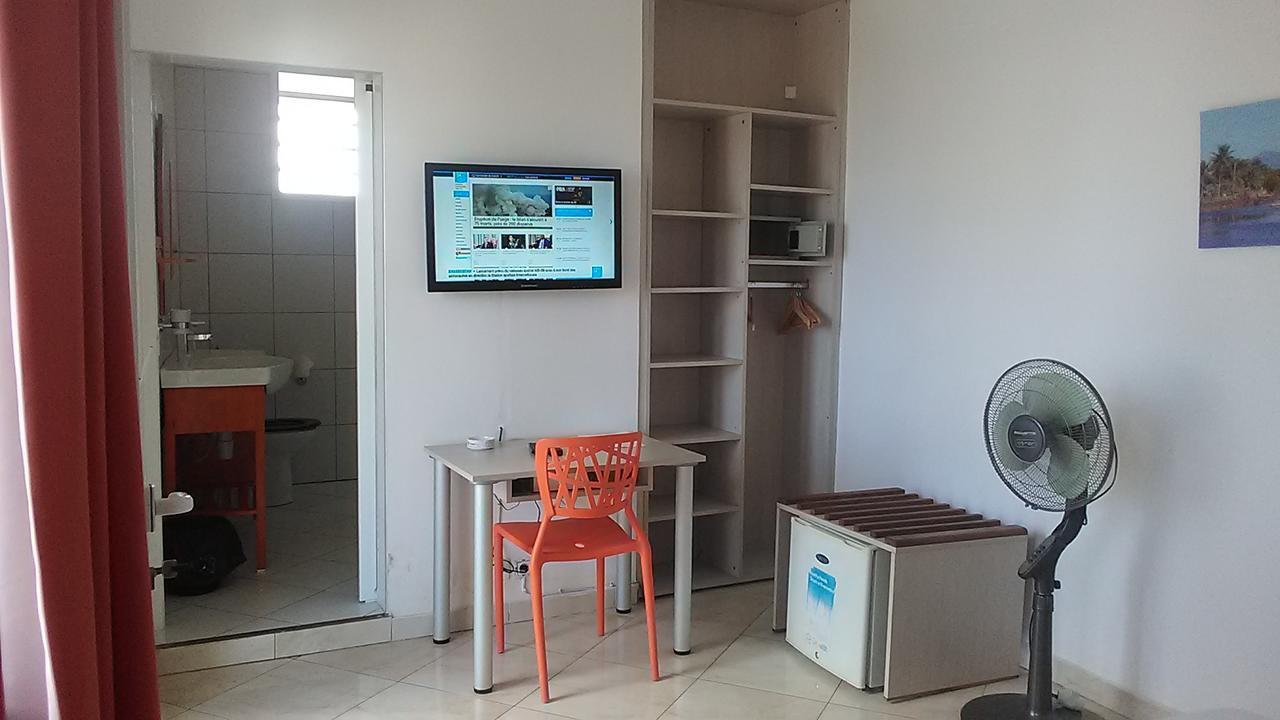 Kokoloko Hotel Ambatoloaka  Ngoại thất bức ảnh